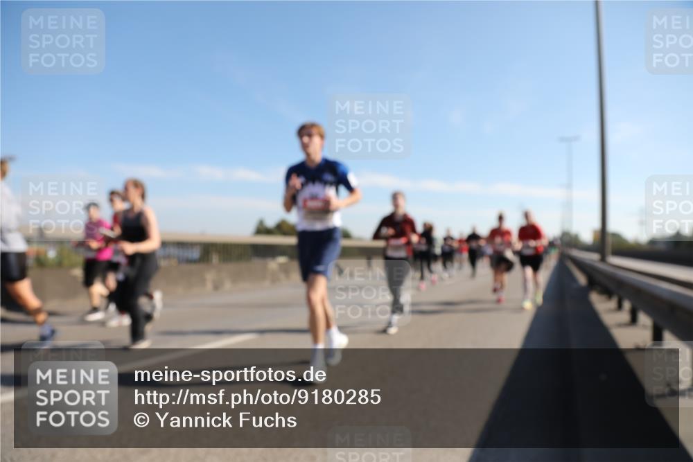 03.10.2025 - Köhlbrandbrückenlauf Yannick Fuchs http://msf.ph/oto/9180285 03.10.2025 11:21:01 Position 3  meine-sportfotos.de