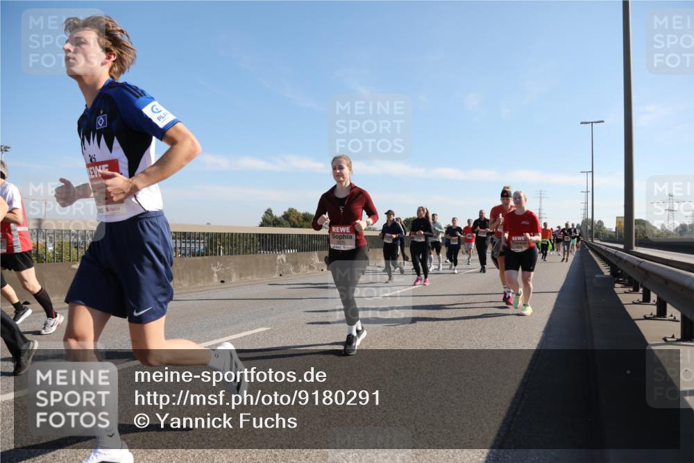 03.10.2025 - Köhlbrandbrückenlauf Yannick Fuchs http://msf.ph/oto/9180291 03.10.2025 11:21:01 Position 3  meine-sportfotos.de