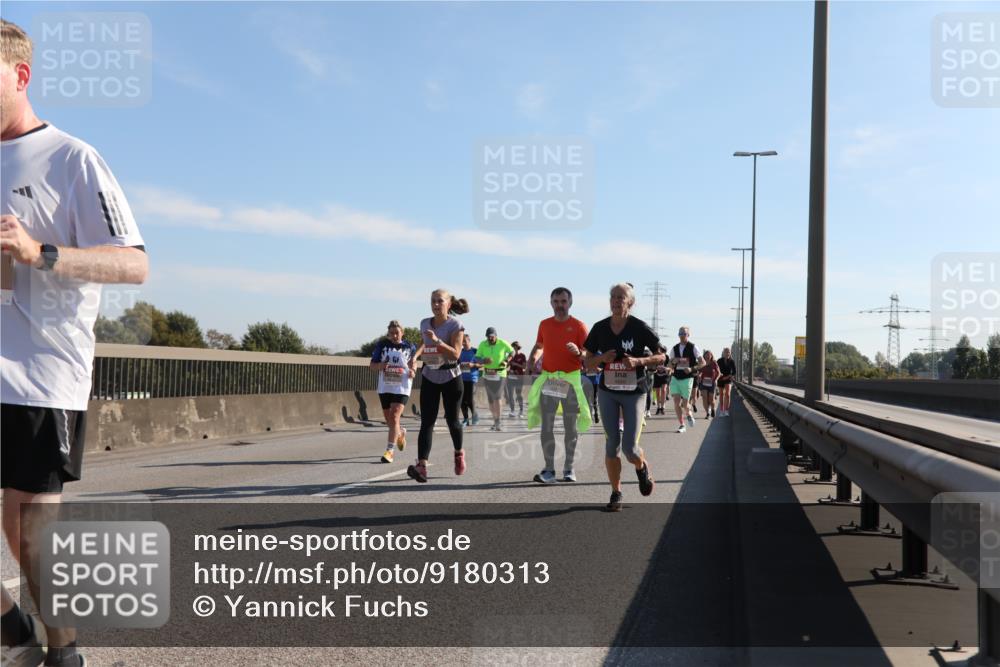 03.10.2025 - Köhlbrandbrückenlauf Yannick Fuchs http://msf.ph/oto/9180313 03.10.2025 11:21:06 Position 3  meine-sportfotos.de
