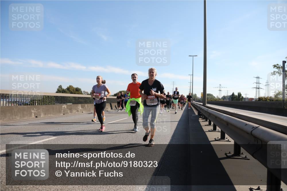 03.10.2025 - Köhlbrandbrückenlauf Yannick Fuchs http://msf.ph/oto/9180323 03.10.2025 11:21:07 Position 3 4950 meine-sportfotos.de