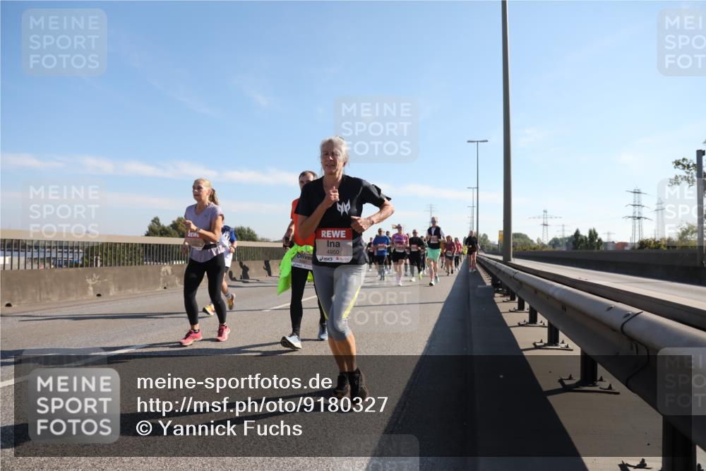 03.10.2025 - Köhlbrandbrückenlauf Yannick Fuchs http://msf.ph/oto/9180327 03.10.2025 11:21:08 Position 3 4950 meine-sportfotos.de