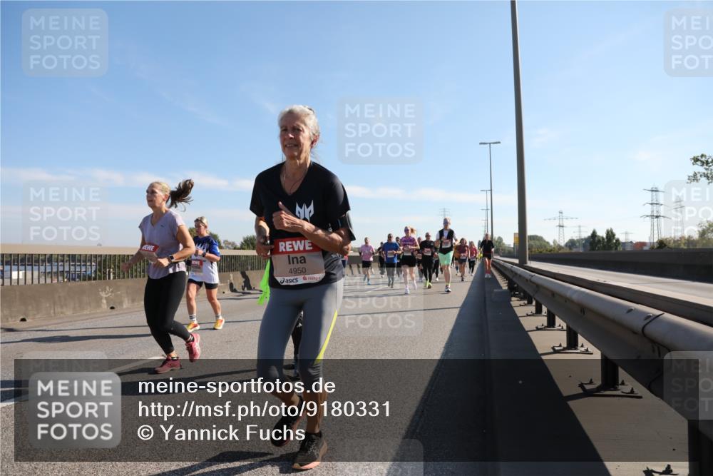 03.10.2025 - Köhlbrandbrückenlauf Yannick Fuchs http://msf.ph/oto/9180331 03.10.2025 11:21:08 Position 3 4950 meine-sportfotos.de