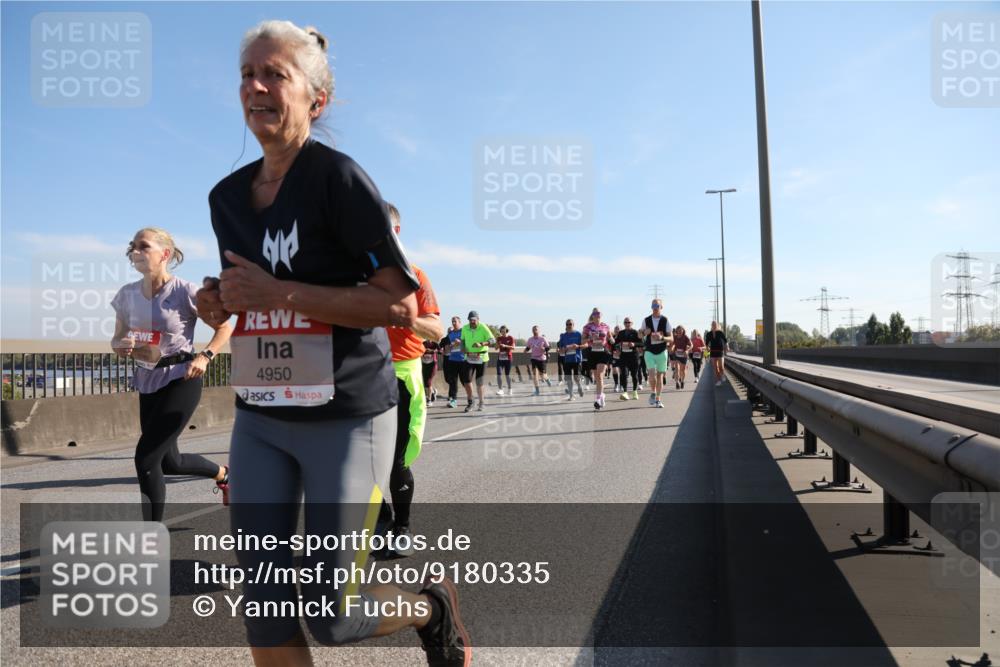 03.10.2025 - Köhlbrandbrückenlauf Yannick Fuchs http://msf.ph/oto/9180335 03.10.2025 11:21:08 Position 3 4950 meine-sportfotos.de