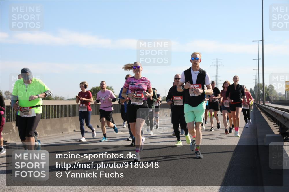 03.10.2025 - Köhlbrandbrückenlauf Yannick Fuchs http://msf.ph/oto/9180348 03.10.2025 11:21:10 Position 3 6209, 4626, 6261 meine-sportfotos.de
