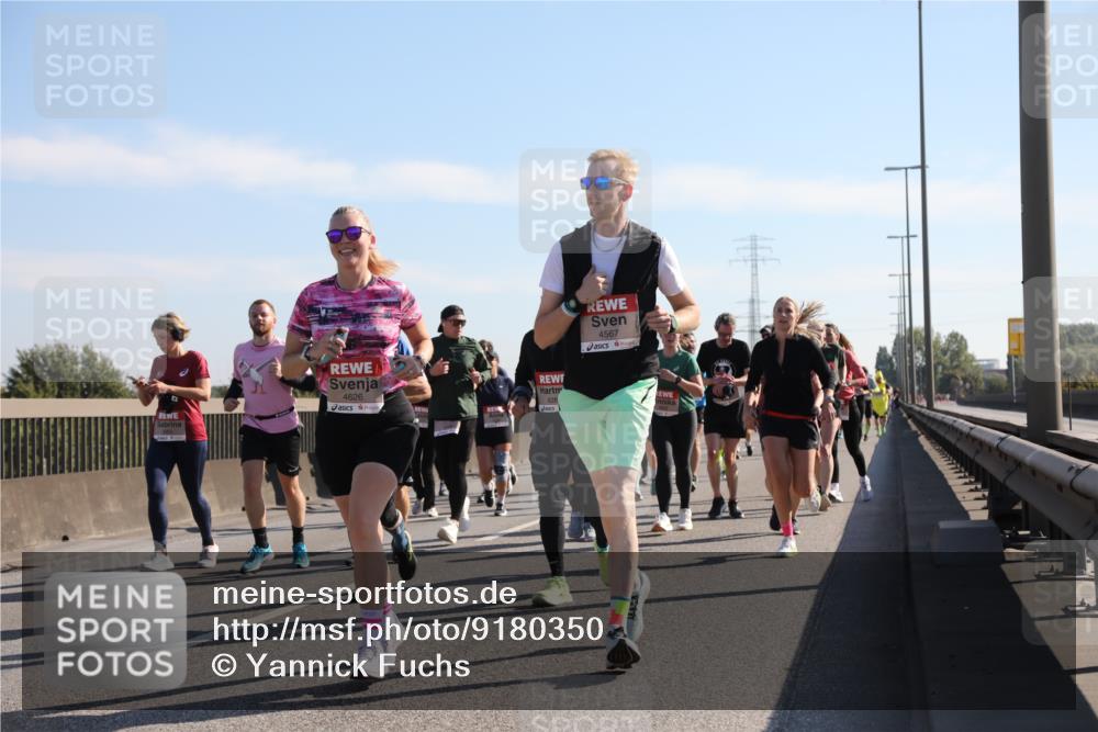 03.10.2025 - Köhlbrandbrückenlauf Yannick Fuchs http://msf.ph/oto/9180350 03.10.2025 11:21:10 Position 3 4626, 626, 4567 meine-sportfotos.de