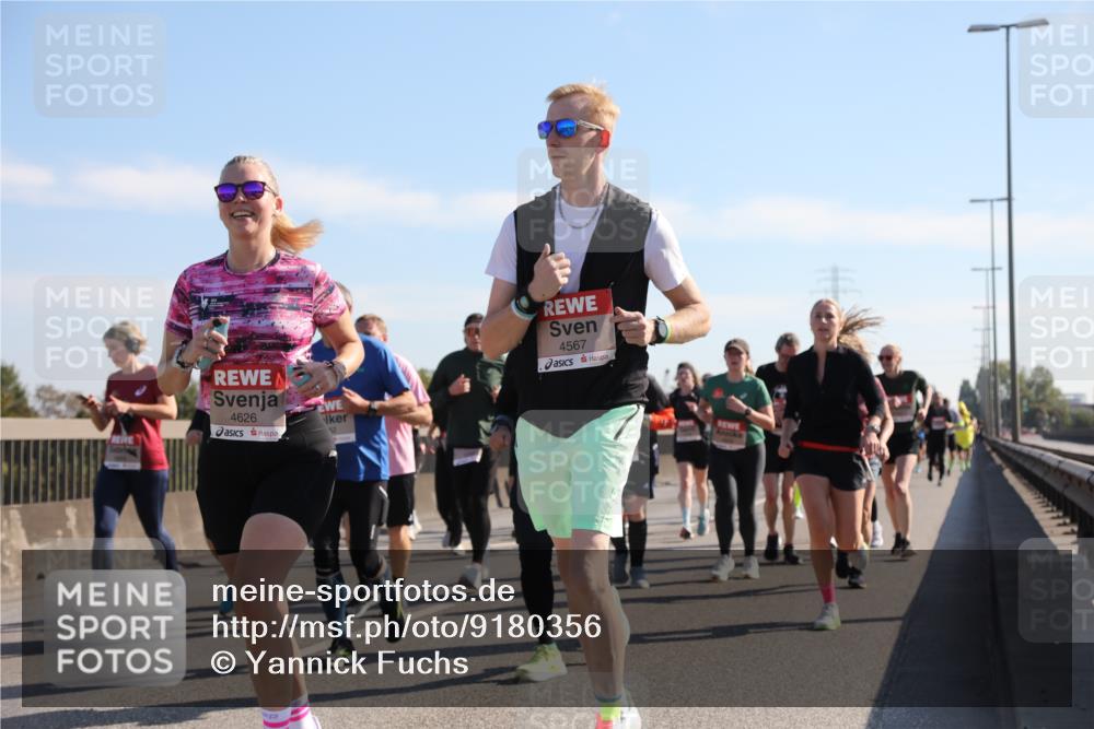 03.10.2025 - Köhlbrandbrückenlauf Yannick Fuchs http://msf.ph/oto/9180356 03.10.2025 11:21:11 Position 3 4626, 4567 meine-sportfotos.de