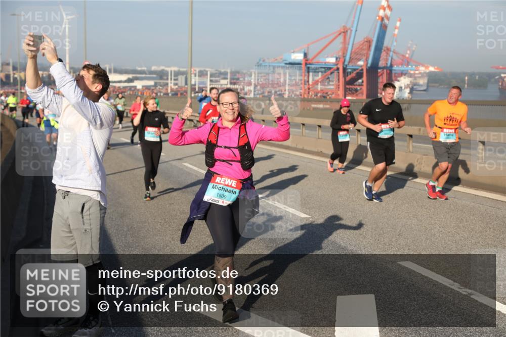 03.10.2025 - Köhlbrandbrückenlauf Yannick Fuchs http://msf.ph/oto/9180369 03.10.2025 08:54:27 Position 2 1509 meine-sportfotos.de