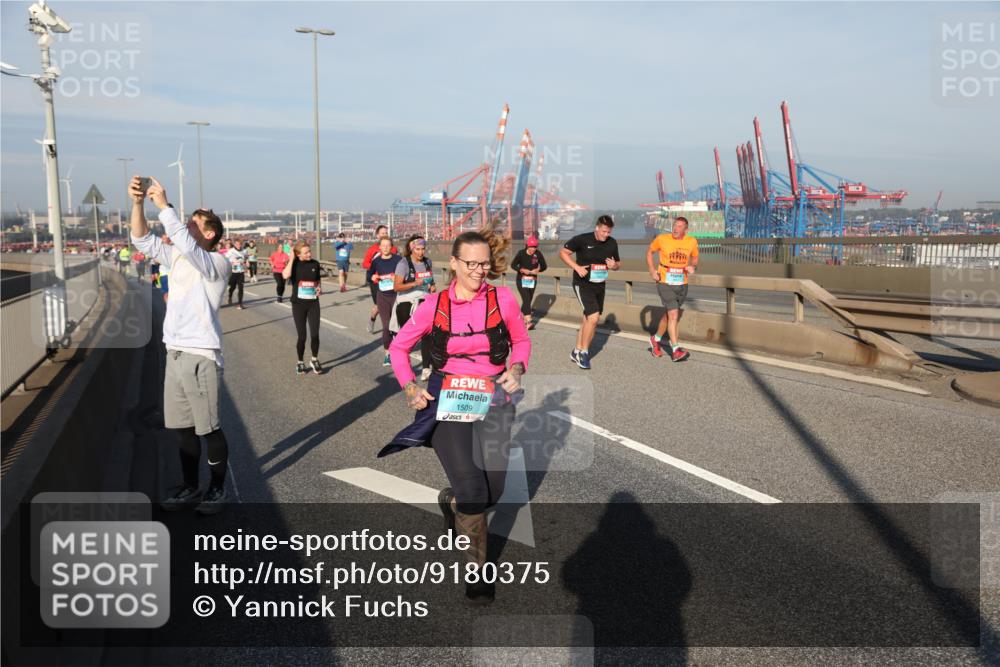 03.10.2025 - Köhlbrandbrückenlauf Yannick Fuchs http://msf.ph/oto/9180375 03.10.2025 08:54:28 Position 2 1509 meine-sportfotos.de