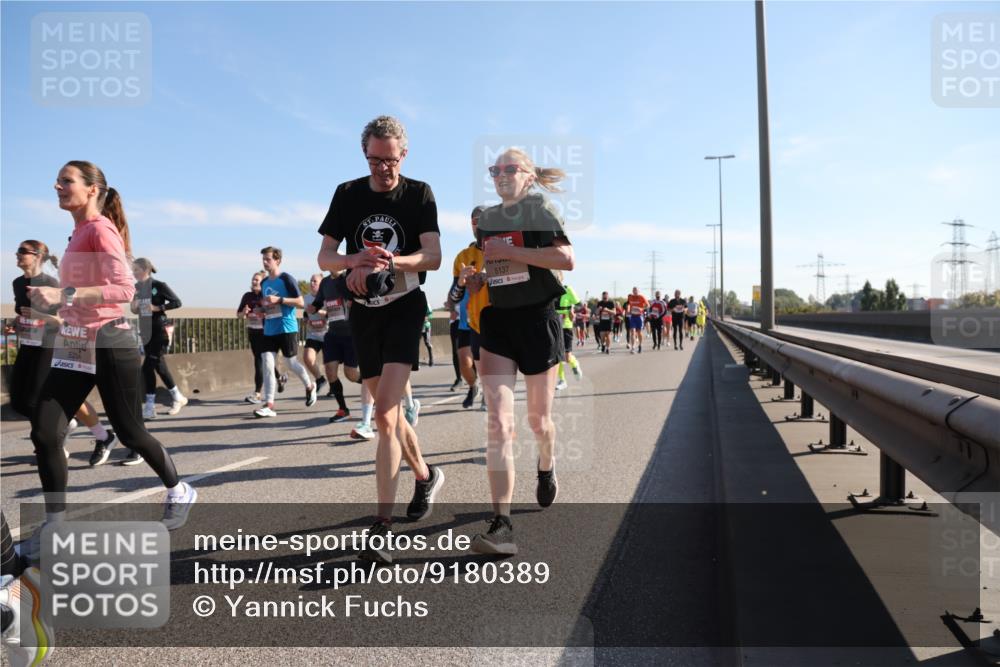 03.10.2025 - Köhlbrandbrückenlauf Yannick Fuchs http://msf.ph/oto/9180389 03.10.2025 11:21:15 Position 3 520, 5137 meine-sportfotos.de