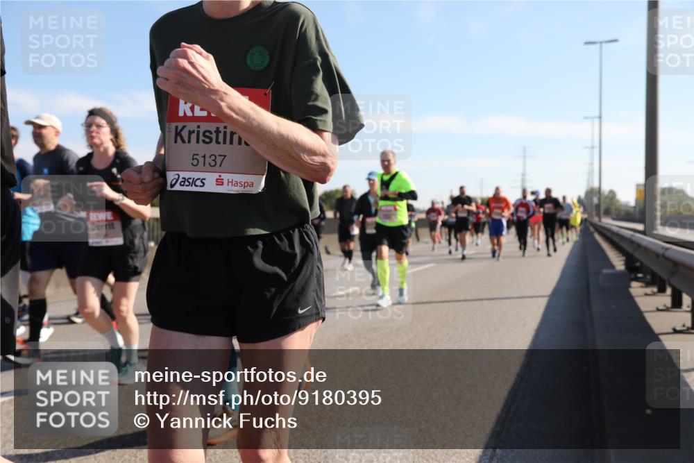 03.10.2025 - Köhlbrandbrückenlauf Yannick Fuchs http://msf.ph/oto/9180395 03.10.2025 11:21:16 Position 3 5137 meine-sportfotos.de