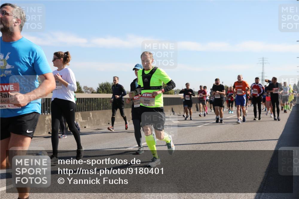 03.10.2025 - Köhlbrandbrückenlauf Yannick Fuchs http://msf.ph/oto/9180401 03.10.2025 11:21:17 Position 3 645, 4784, 6733 meine-sportfotos.de