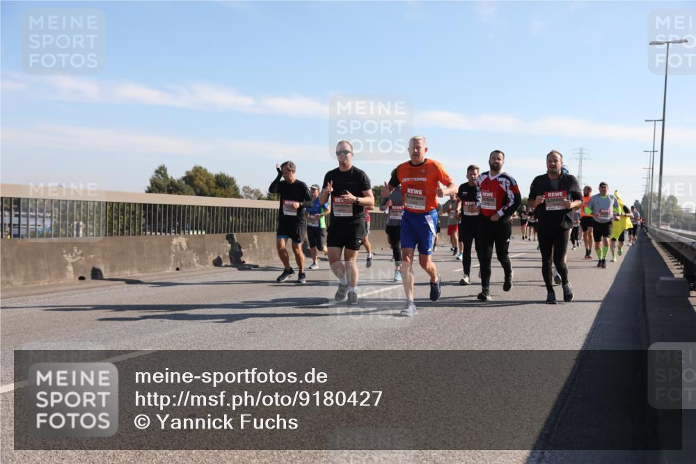 03.10.2025 - Köhlbrandbrückenlauf Yannick Fuchs http://msf.ph/oto/9180427 03.10.2025 11:21:20 Position 3  meine-sportfotos.de