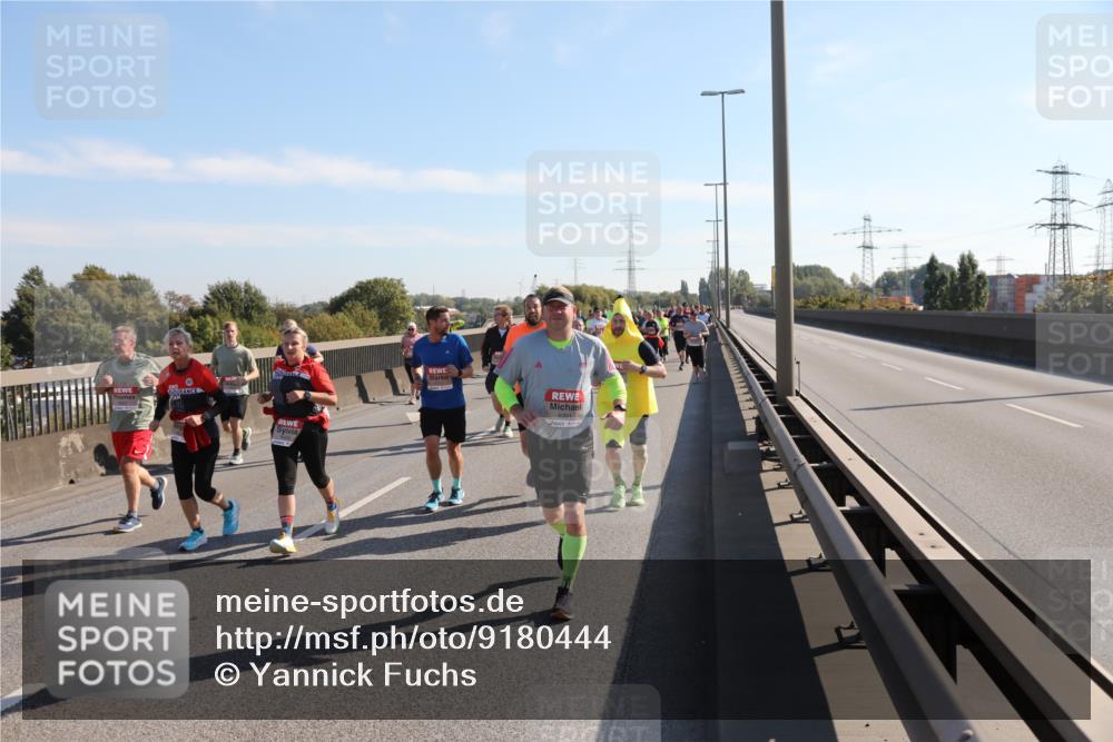 03.10.2025 - Köhlbrandbrückenlauf Yannick Fuchs http://msf.ph/oto/9180444 03.10.2025 11:21:23 Position 3  meine-sportfotos.de