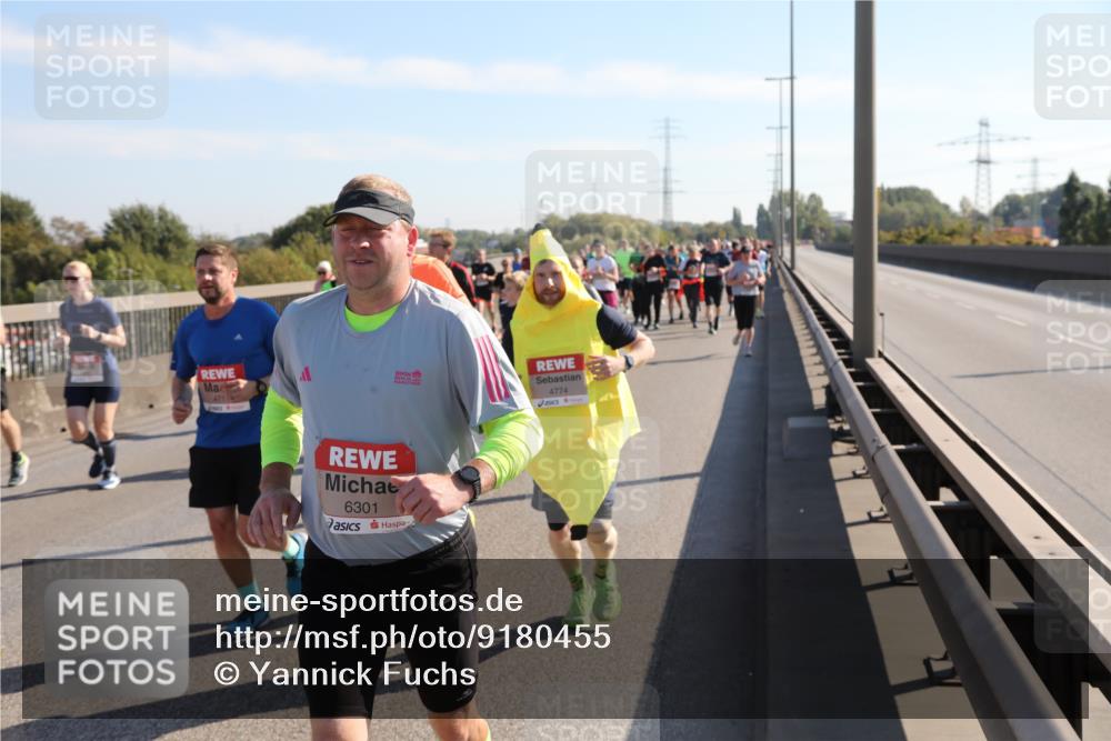 03.10.2025 - Köhlbrandbrückenlauf Yannick Fuchs http://msf.ph/oto/9180455 03.10.2025 11:21:24 Position 3 4719, 4774, 6301 meine-sportfotos.de