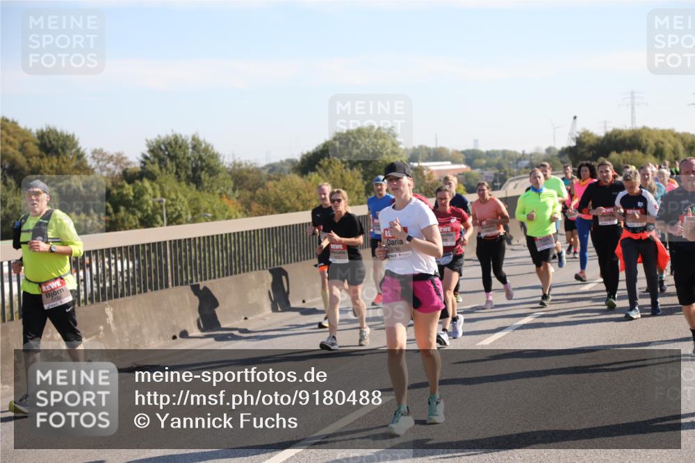 03.10.2025 - Köhlbrandbrückenlauf Yannick Fuchs http://msf.ph/oto/9180488 03.10.2025 11:21:28 Position 3 4786 meine-sportfotos.de