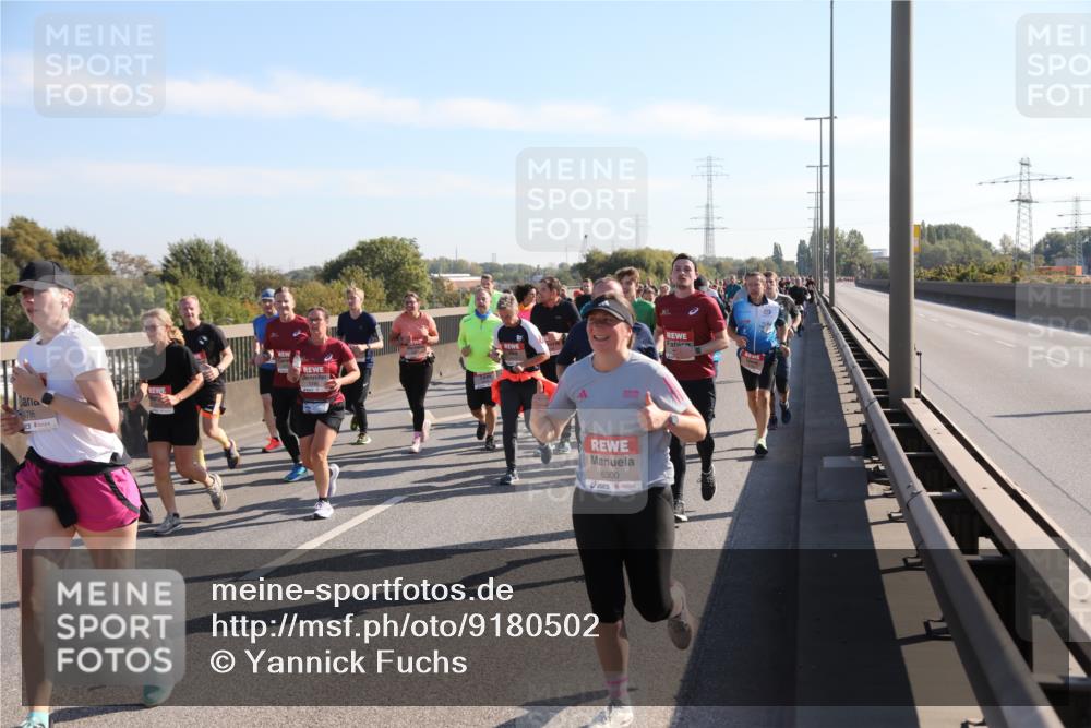 03.10.2025 - Köhlbrandbrückenlauf Yannick Fuchs http://msf.ph/oto/9180502 03.10.2025 11:21:30 Position 3 786, 6300 meine-sportfotos.de