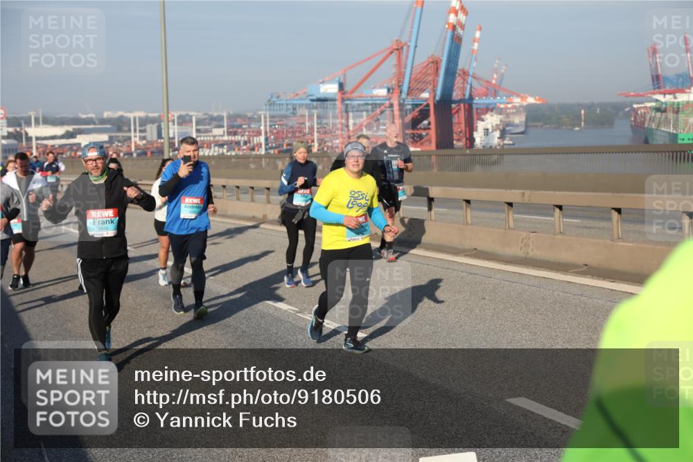 03.10.2025 - Köhlbrandbrückenlauf Yannick Fuchs http://msf.ph/oto/9180506 03.10.2025 08:54:50 Position 2 3455 meine-sportfotos.de