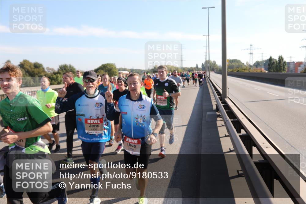 03.10.2025 - Köhlbrandbrückenlauf Yannick Fuchs http://msf.ph/oto/9180533 03.10.2025 11:21:33 Position 3 4306, 5700 meine-sportfotos.de