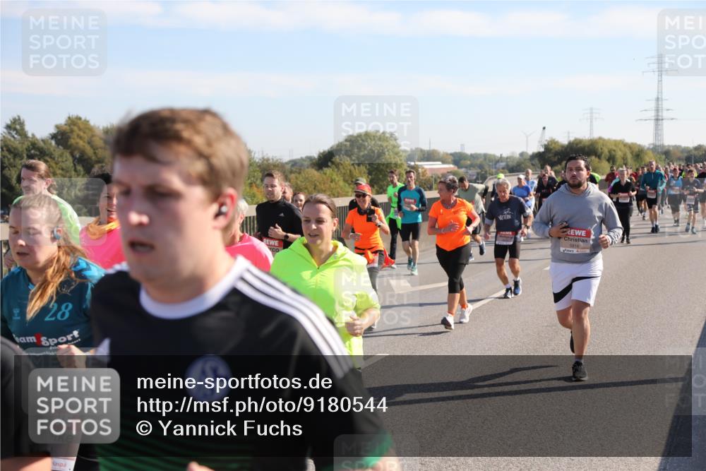 03.10.2025 - Köhlbrandbrückenlauf Yannick Fuchs http://msf.ph/oto/9180544 03.10.2025 11:21:34 Position 3 28, 5816 meine-sportfotos.de