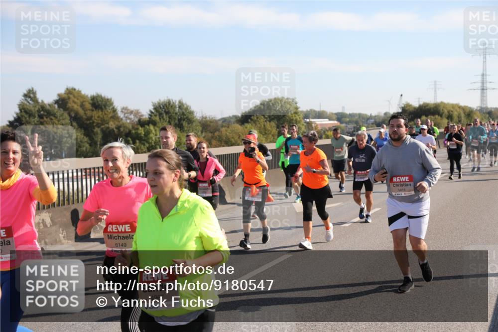 03.10.2025 - Köhlbrandbrückenlauf Yannick Fuchs http://msf.ph/oto/9180547 03.10.2025 11:21:35 Position 3 6149, 4967, 5816 meine-sportfotos.de