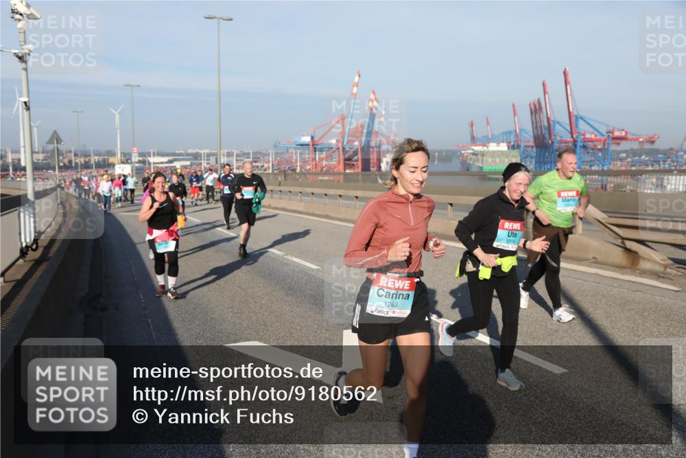03.10.2025 - Köhlbrandbrückenlauf Yannick Fuchs http://msf.ph/oto/9180562 03.10.2025 08:54:57 Position 2 1263, 3399 meine-sportfotos.de