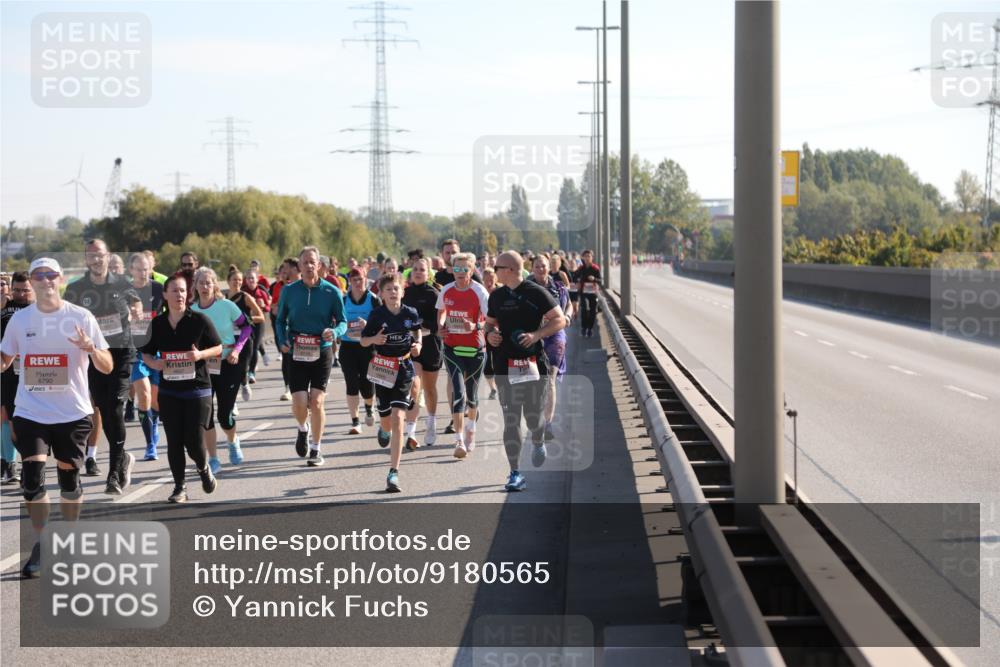 03.10.2025 - Köhlbrandbrückenlauf Yannick Fuchs http://msf.ph/oto/9180565 03.10.2025 11:21:37 Position 3 6790 meine-sportfotos.de