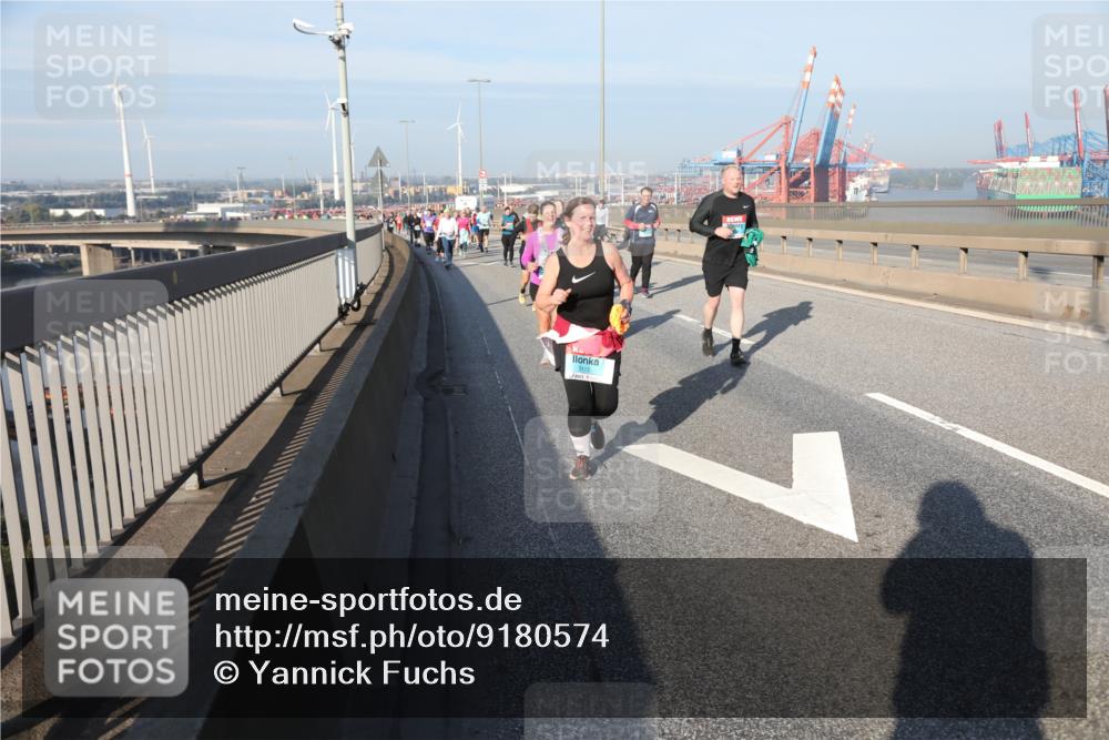 03.10.2025 - Köhlbrandbrückenlauf Yannick Fuchs http://msf.ph/oto/9180574 03.10.2025 08:54:59 Position 2 3113 meine-sportfotos.de