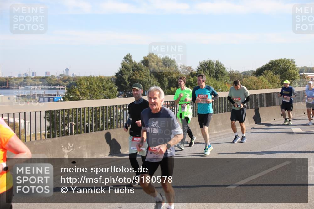03.10.2025 - Köhlbrandbrückenlauf Yannick Fuchs http://msf.ph/oto/9180578 03.10.2025 11:21:38 Position 3 6573 meine-sportfotos.de
