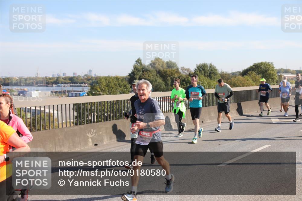03.10.2025 - Köhlbrandbrückenlauf Yannick Fuchs http://msf.ph/oto/9180580 03.10.2025 11:21:38 Position 3 6573 meine-sportfotos.de