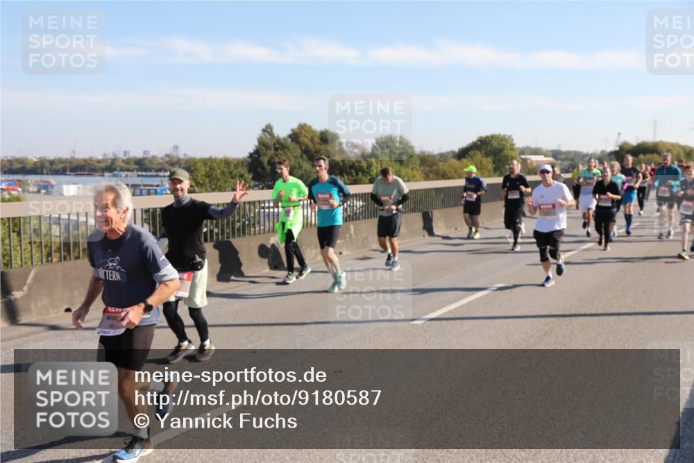 03.10.2025 - Köhlbrandbrückenlauf Yannick Fuchs http://msf.ph/oto/9180587 03.10.2025 11:21:39 Position 3 651 meine-sportfotos.de
