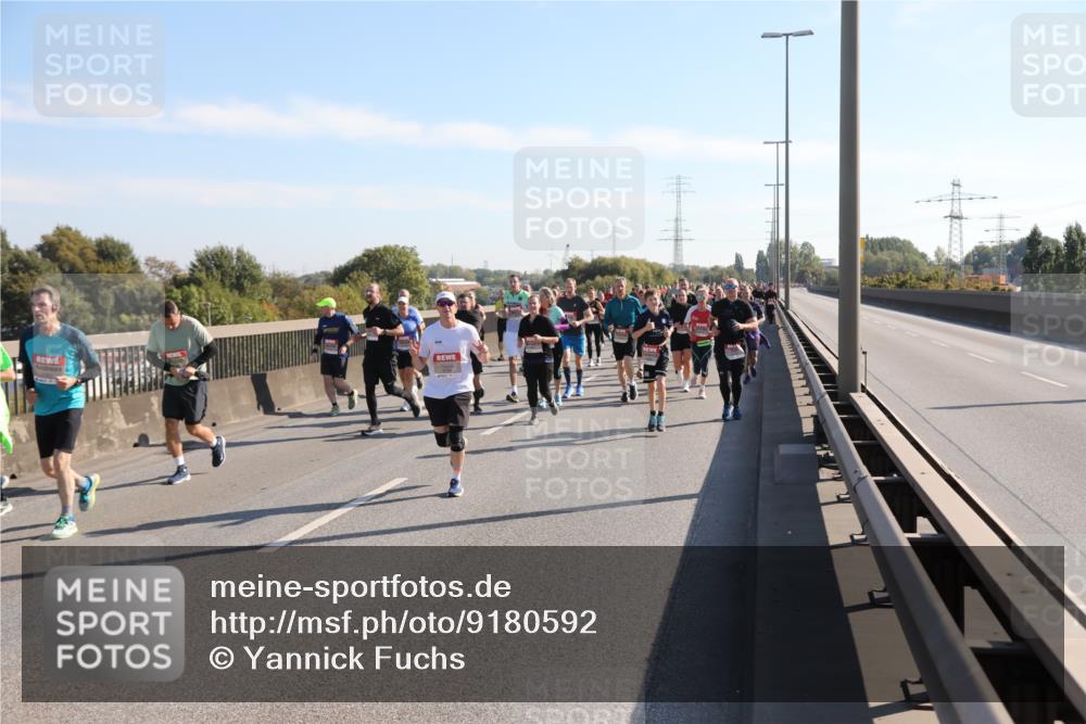 03.10.2025 - Köhlbrandbrückenlauf Yannick Fuchs http://msf.ph/oto/9180592 03.10.2025 11:21:39 Position 3  meine-sportfotos.de
