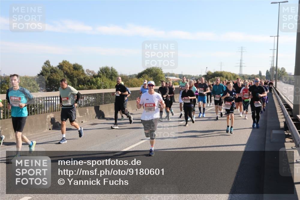 03.10.2025 - Köhlbrandbrückenlauf Yannick Fuchs http://msf.ph/oto/9180601 03.10.2025 11:21:40 Position 3  meine-sportfotos.de