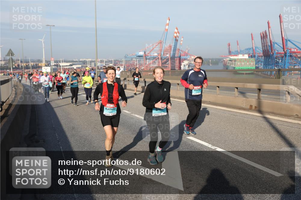 03.10.2025 - Köhlbrandbrückenlauf Yannick Fuchs http://msf.ph/oto/9180602 03.10.2025 08:55:02 Position 2 1440, 1732 meine-sportfotos.de