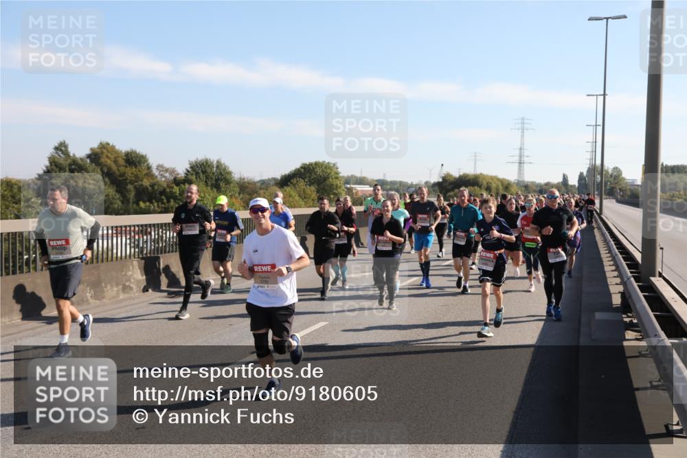 03.10.2025 - Köhlbrandbrückenlauf Yannick Fuchs http://msf.ph/oto/9180605 03.10.2025 11:21:40 Position 3 6790 meine-sportfotos.de