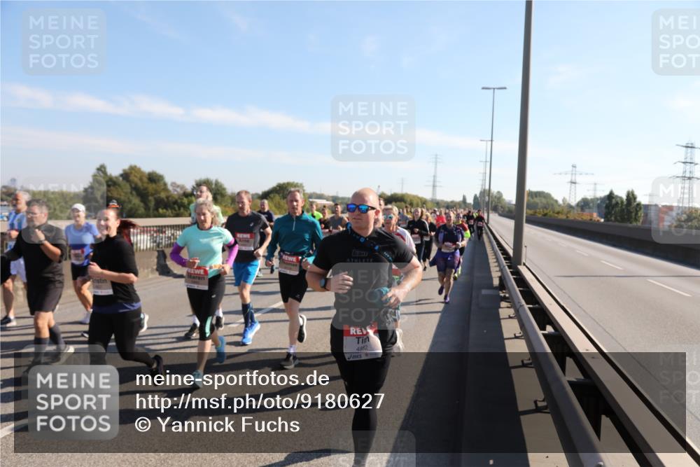 03.10.2025 - Köhlbrandbrückenlauf Yannick Fuchs http://msf.ph/oto/9180627 03.10.2025 11:21:43 Position 3 4862 meine-sportfotos.de