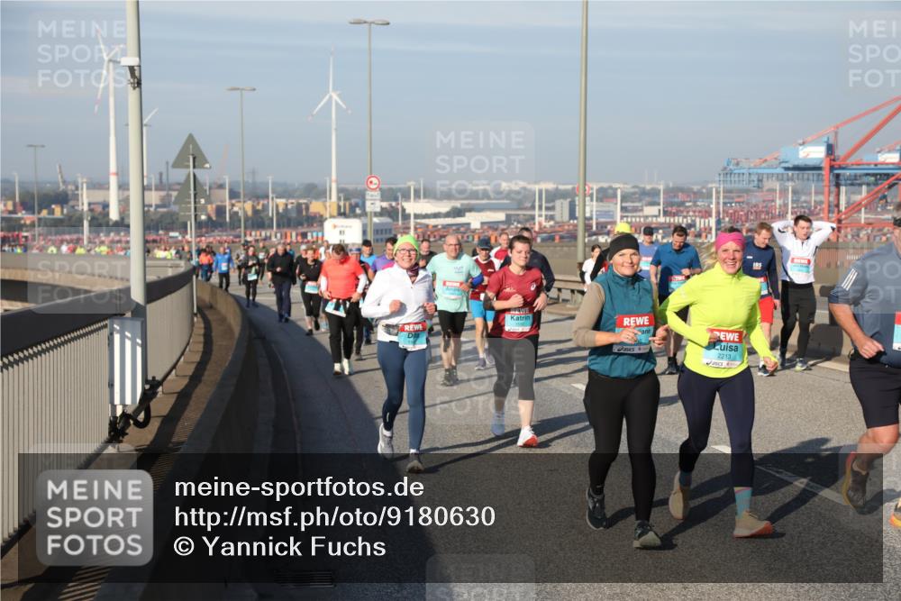03.10.2025 - Köhlbrandbrückenlauf Yannick Fuchs http://msf.ph/oto/9180630 03.10.2025 08:55:05 Position 2 2213 meine-sportfotos.de