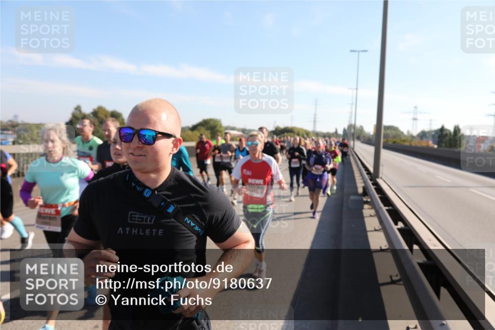 03.10.2025 - Köhlbrandbrückenlauf Yannick Fuchs http://msf.ph/oto/9180637 03.10.2025 11:21:44 Position 3  meine-sportfotos.de