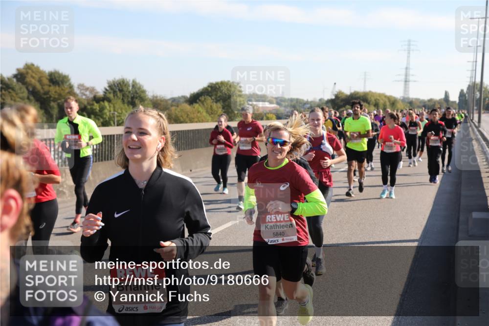 03.10.2025 - Köhlbrandbrückenlauf Yannick Fuchs http://msf.ph/oto/9180666 03.10.2025 11:21:47 Position 3 5166, 5840 meine-sportfotos.de