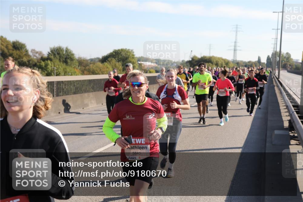 03.10.2025 - Köhlbrandbrückenlauf Yannick Fuchs http://msf.ph/oto/9180670 03.10.2025 11:21:47 Position 3 5840 meine-sportfotos.de