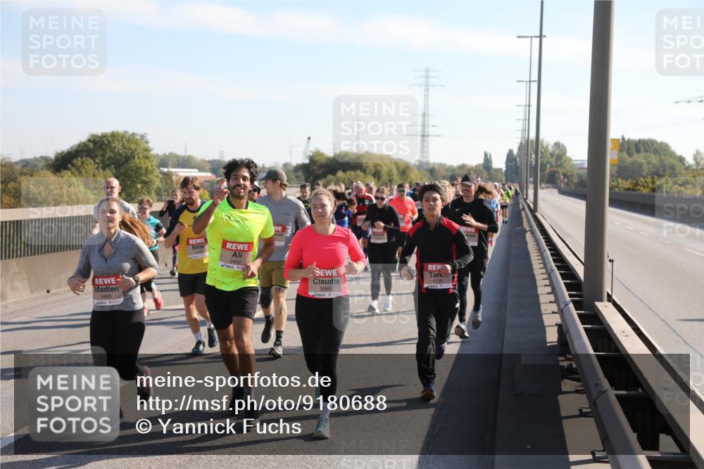 03.10.2025 - Köhlbrandbrückenlauf Yannick Fuchs http://msf.ph/oto/9180688 03.10.2025 11:21:49 Position 3 5868, 5869, 5866, 4736 meine-sportfotos.de