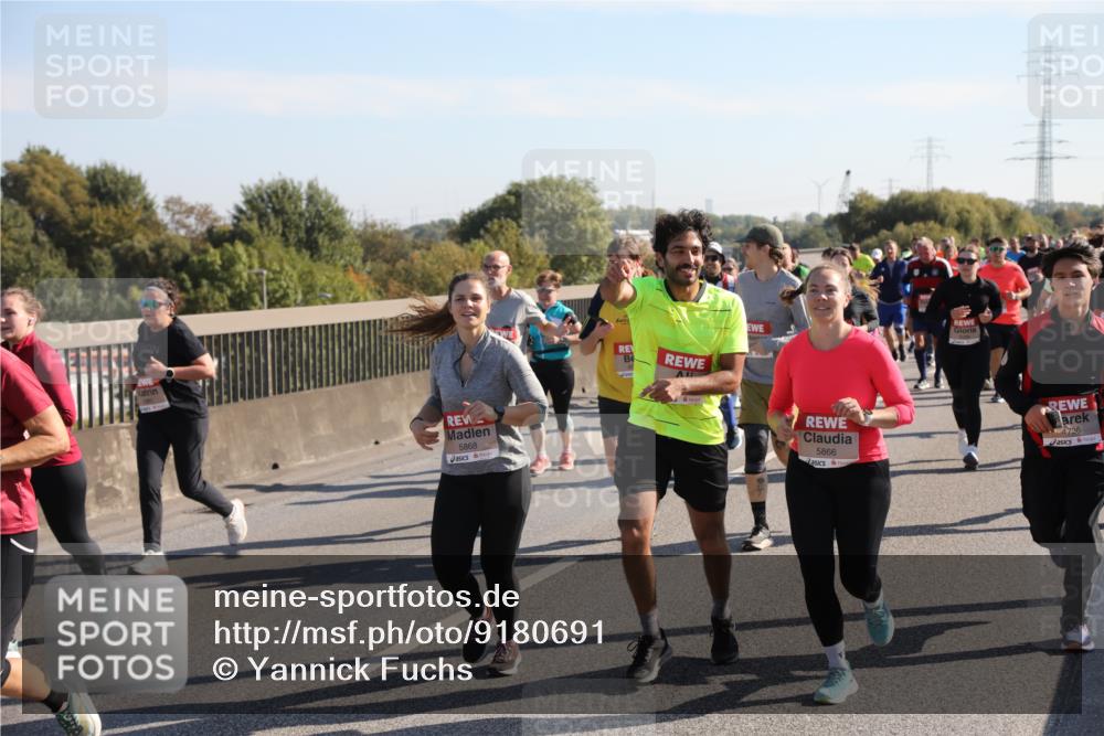 03.10.2025 - Köhlbrandbrückenlauf Yannick Fuchs http://msf.ph/oto/9180691 03.10.2025 11:21:49 Position 3 5868, 5866, 4736 meine-sportfotos.de