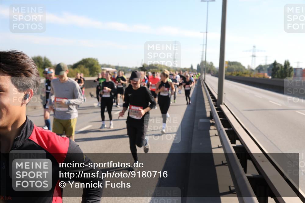 03.10.2025 - Köhlbrandbrückenlauf Yannick Fuchs http://msf.ph/oto/9180716 03.10.2025 11:21:51 Position 3  meine-sportfotos.de