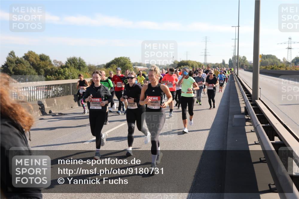 03.10.2025 - Köhlbrandbrückenlauf Yannick Fuchs http://msf.ph/oto/9180731 03.10.2025 11:21:52 Position 3 4489, 4982 meine-sportfotos.de
