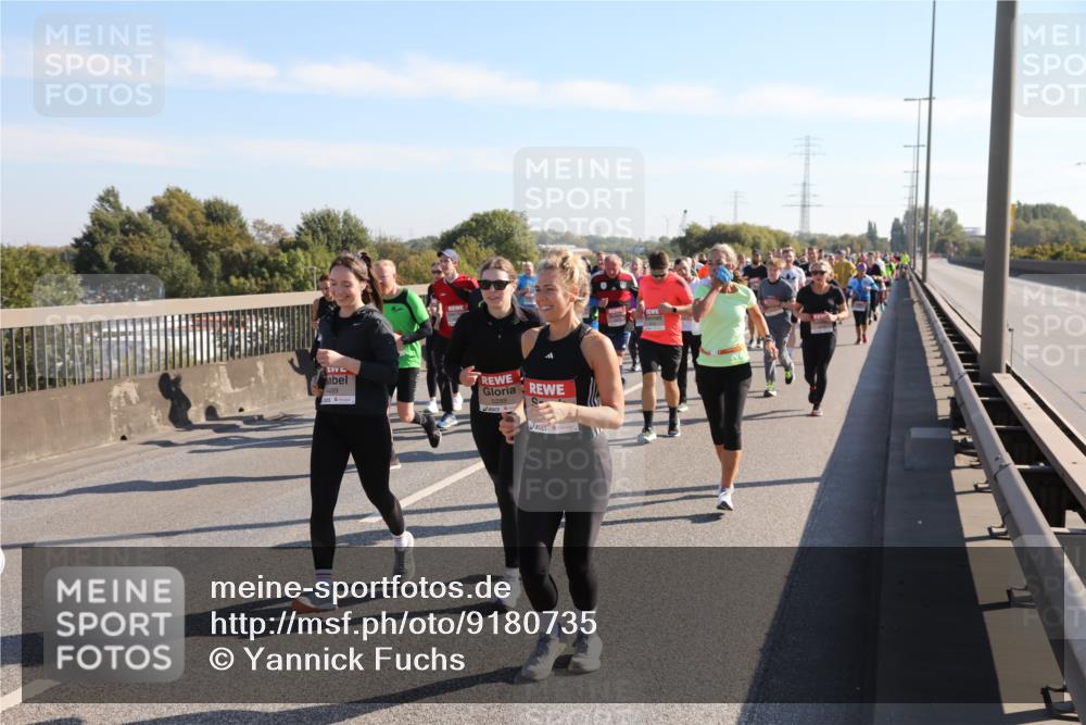 03.10.2025 - Köhlbrandbrückenlauf Yannick Fuchs http://msf.ph/oto/9180735 03.10.2025 11:21:53 Position 3 4489, 5288 meine-sportfotos.de