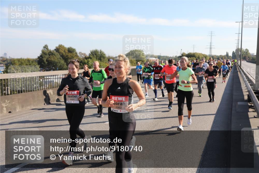 03.10.2025 - Köhlbrandbrückenlauf Yannick Fuchs http://msf.ph/oto/9180740 03.10.2025 11:21:53 Position 3 4489, 4982 meine-sportfotos.de
