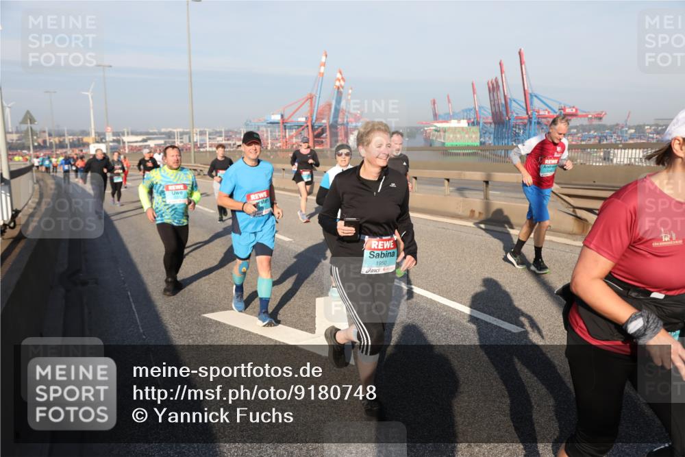 03.10.2025 - Köhlbrandbrückenlauf Yannick Fuchs http://msf.ph/oto/9180748 03.10.2025 08:55:17 Position 2 1950 meine-sportfotos.de