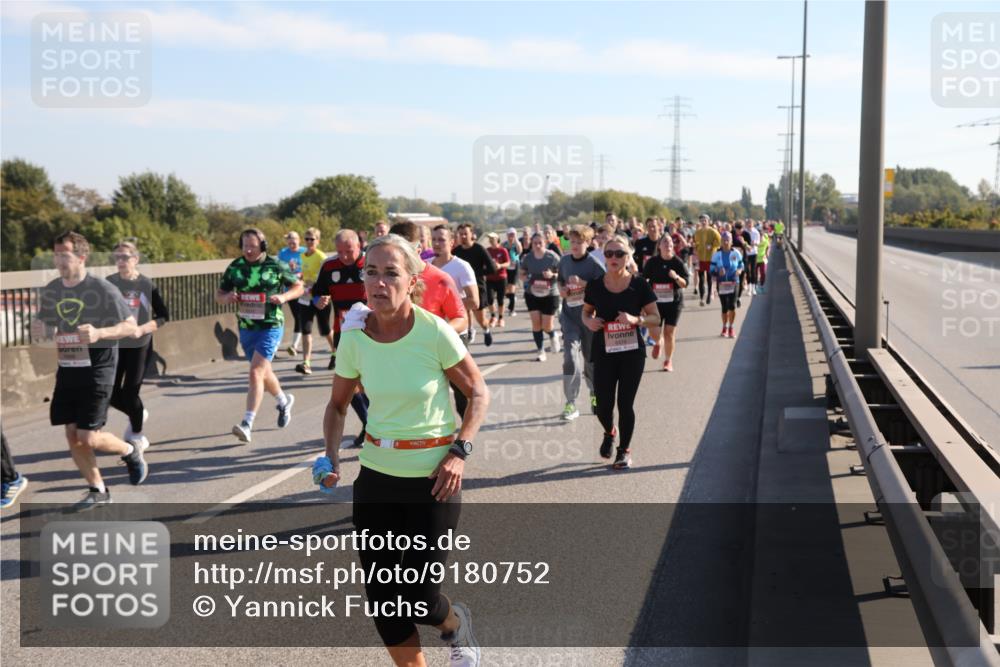 03.10.2025 - Köhlbrandbrückenlauf Yannick Fuchs http://msf.ph/oto/9180752 03.10.2025 11:21:54 Position 3  meine-sportfotos.de