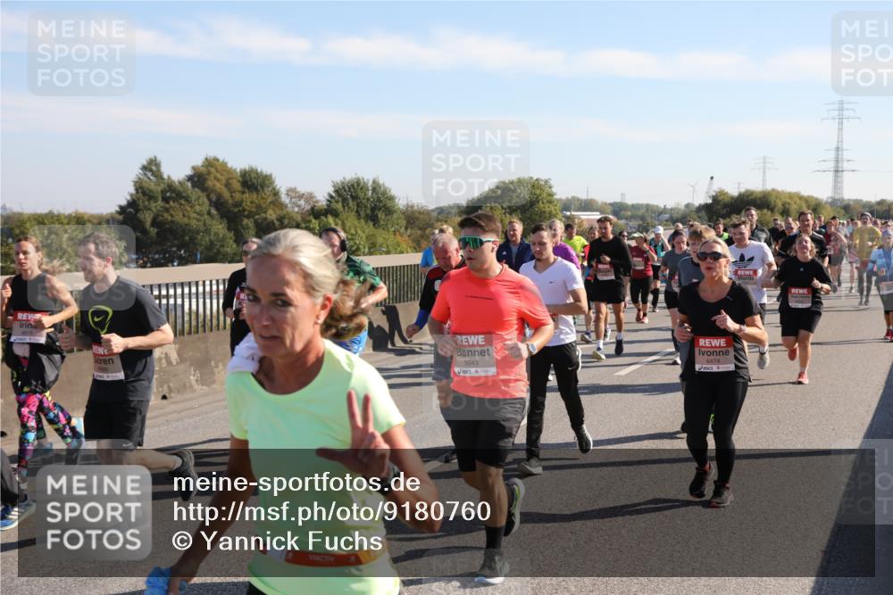 03.10.2025 - Köhlbrandbrückenlauf Yannick Fuchs http://msf.ph/oto/9180760 03.10.2025 11:21:55 Position 3 4615, 5543, 6474 meine-sportfotos.de