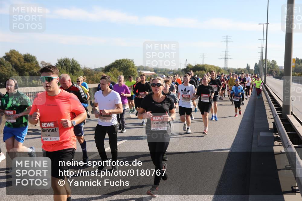03.10.2025 - Köhlbrandbrückenlauf Yannick Fuchs http://msf.ph/oto/9180767 03.10.2025 11:21:55 Position 3 5543, 5891, 6474 meine-sportfotos.de