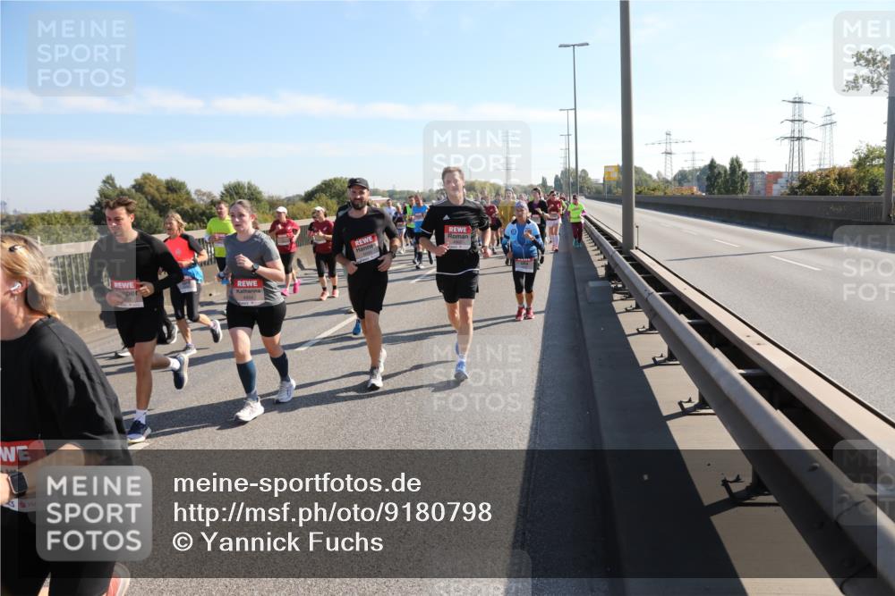 03.10.2025 - Köhlbrandbrückenlauf Yannick Fuchs http://msf.ph/oto/9180798 03.10.2025 11:21:58 Position 3  meine-sportfotos.de
